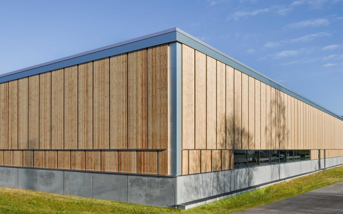 energieeffizienter Industriebau aus Holz _ Banz + riecks Architekten Bochum