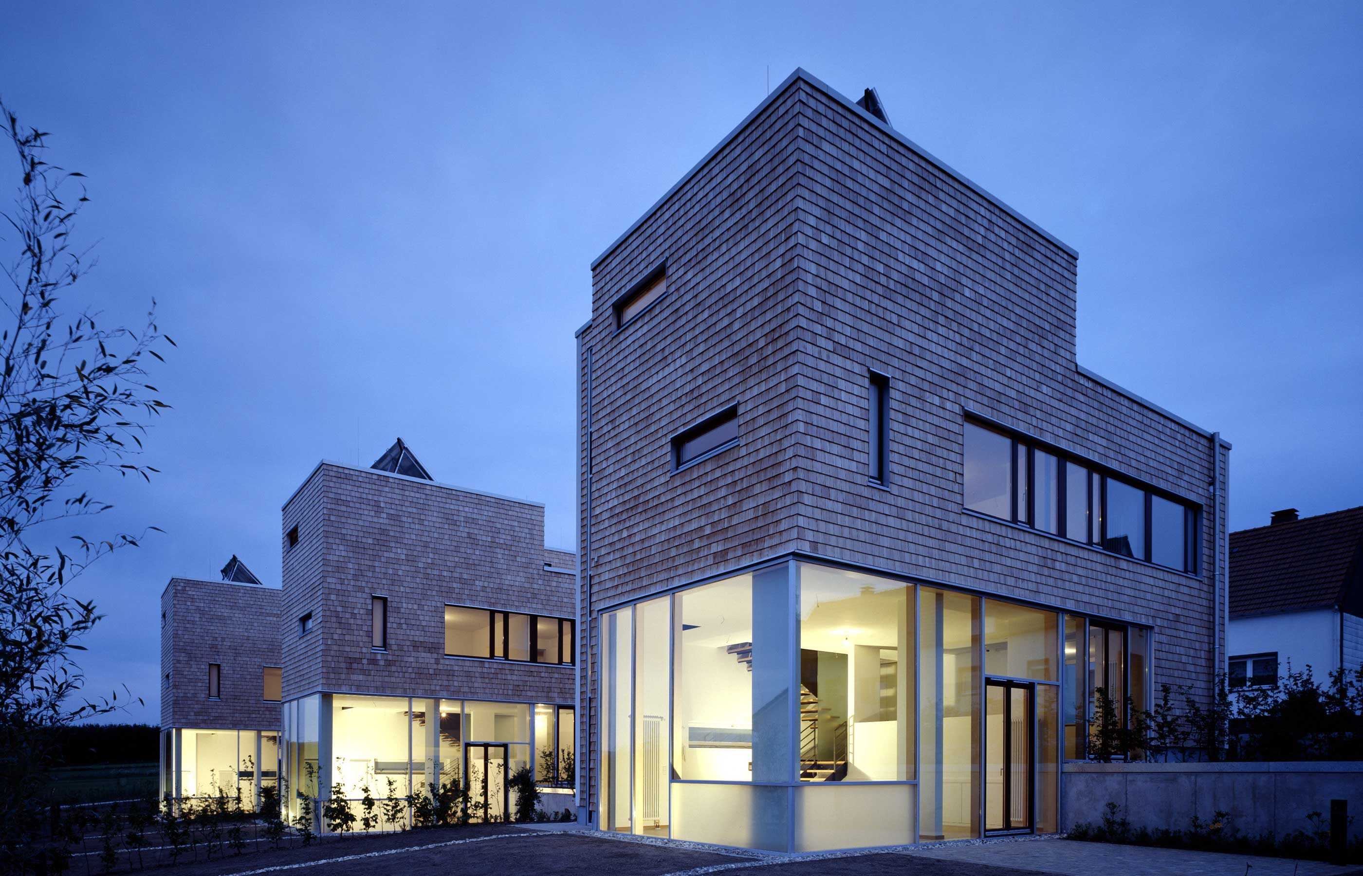 Drei Häuser in Reihe - Banz + Riecks Architekten