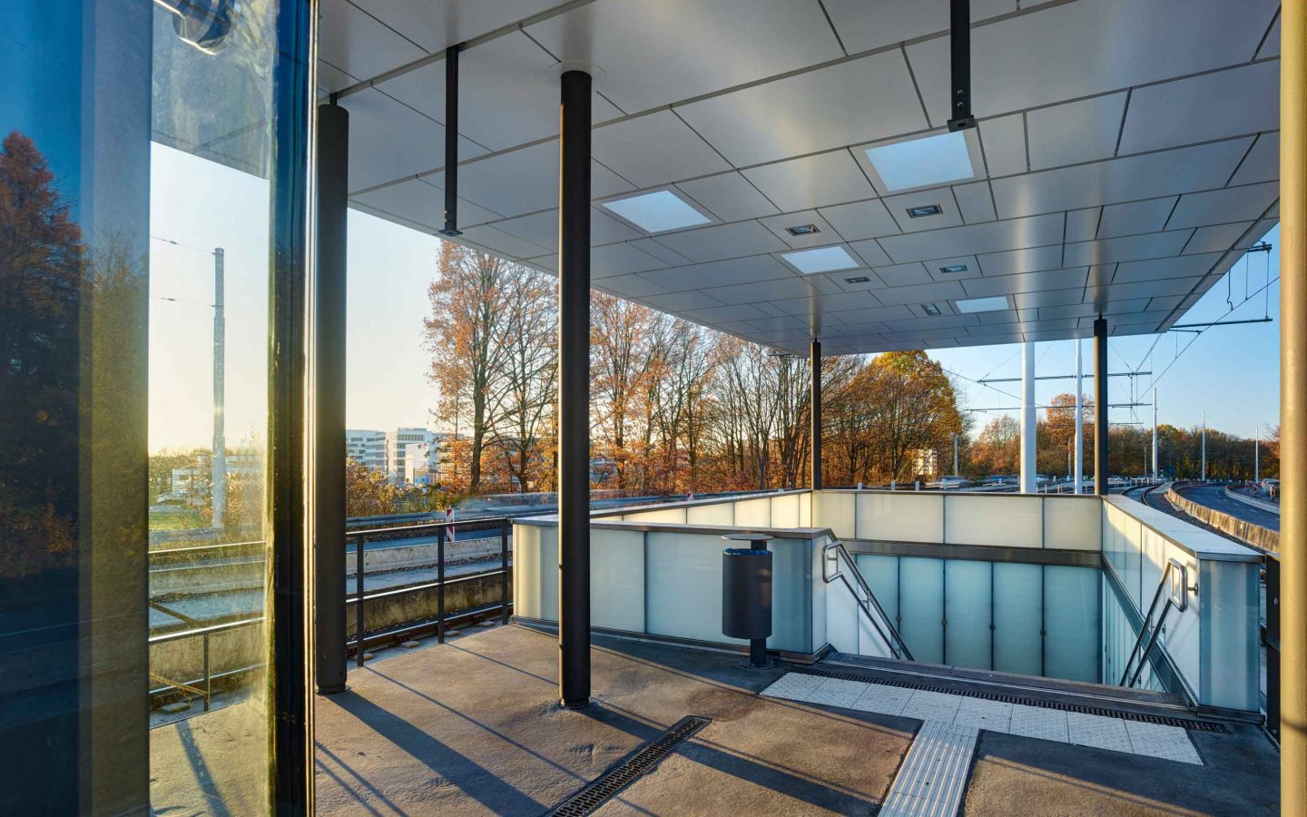 Stahl Holz Hybridkonstruktion Stadtbahnhaltestelle Gesundheitscampus Bochum