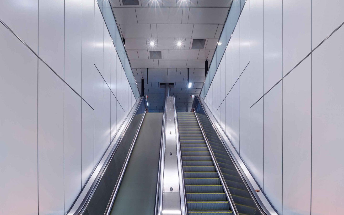 Stahl Holz Hybridkonstruktion Stadtbahnhaltestelle Gesundheitscampus Bochum